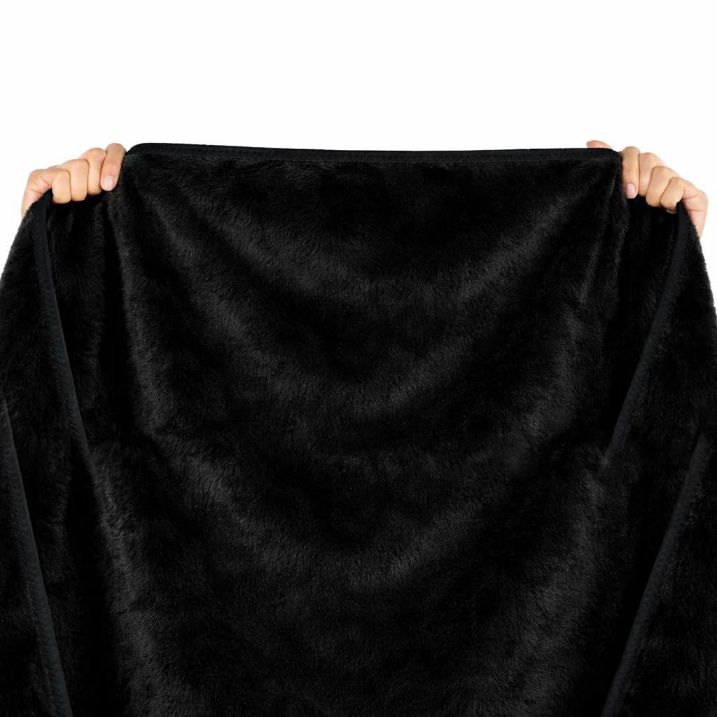 Fascinator Queen Faux Fur Throw in Black - Image 4