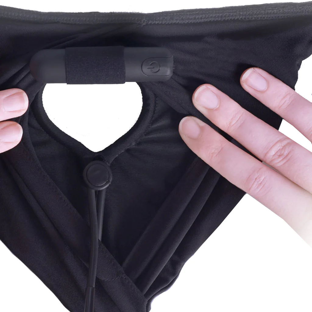 Ouch! Black Vibrating Strap-on Boxer /S - Image 3