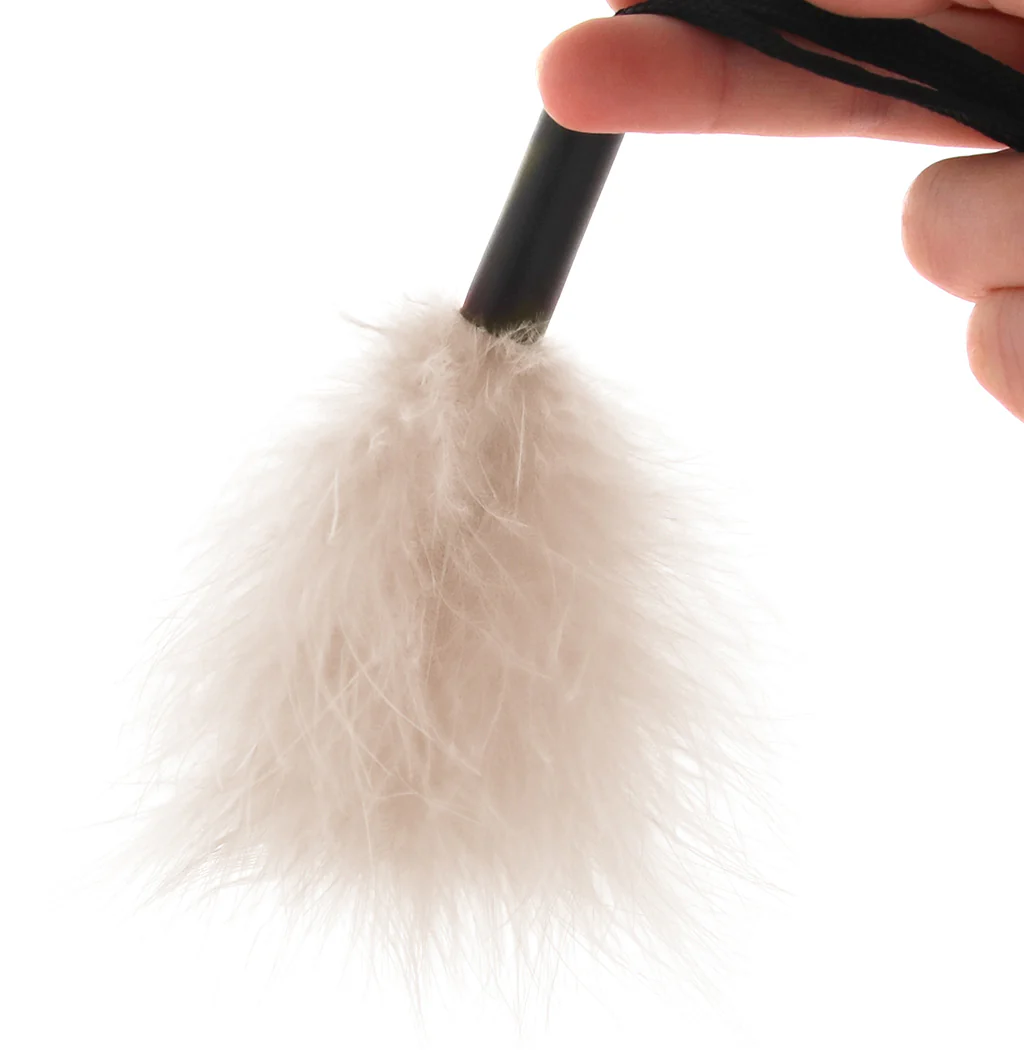 S&M Peaches 'n CreaMe Wrist Feather Ticker in Cream - Image 3