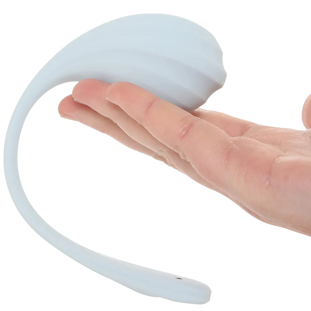 Satisfyer Smooth Petal Wearable Vibe in Light Blue - Image 4
